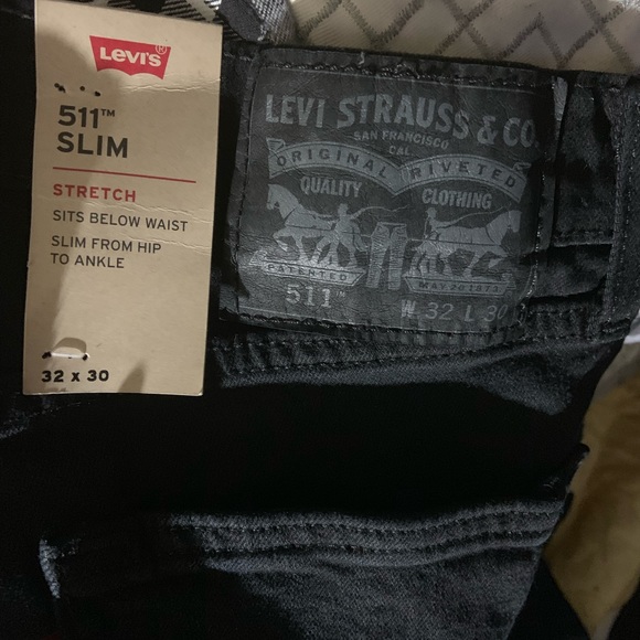 Levi set - Picture 2 of 5